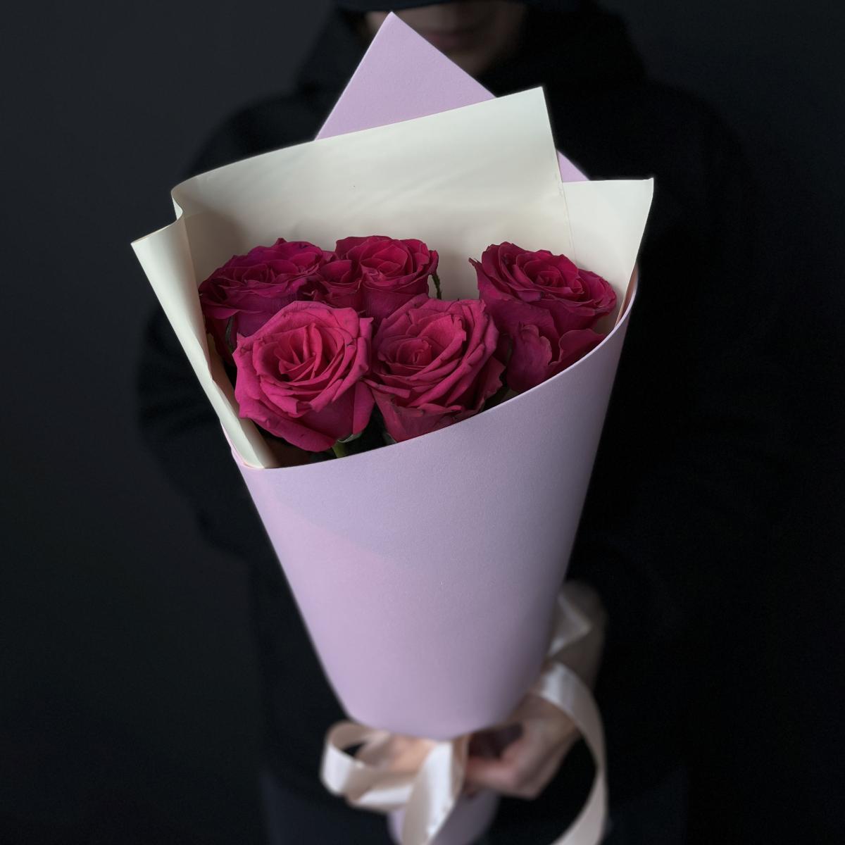 Букеты из розовых роз 40 см (Эквадор) код  81300