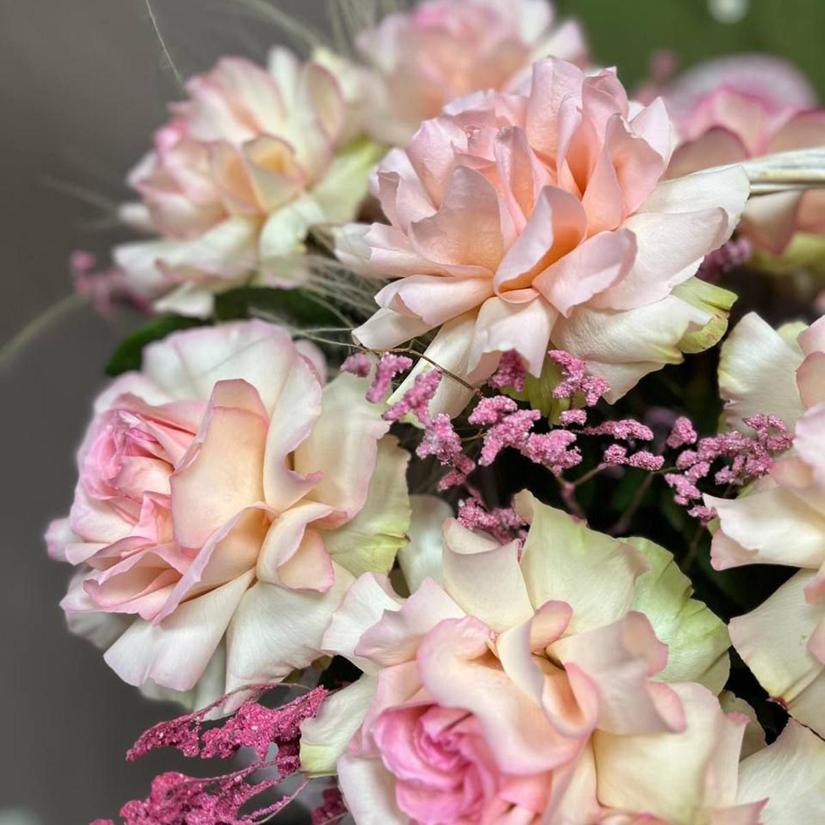 Букет в корзине Красота роз